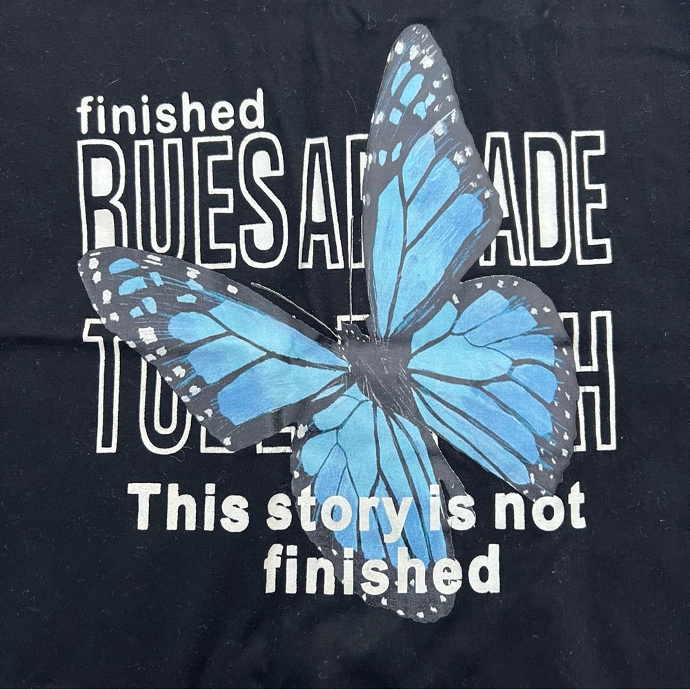 Shein Butterfly Graphic Tee - Picture 2 of 4